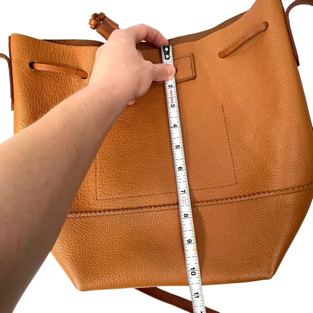 NEW J. CREW leather downing bucket‎ bag Cognac brown
